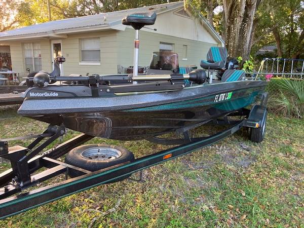 Photo 91 18 ft bass boat motor and trailer please read post $5,000