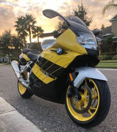 Photo BMW K1200s Bumblebee 12k miles, Excellent condition fullyloaded $6,800