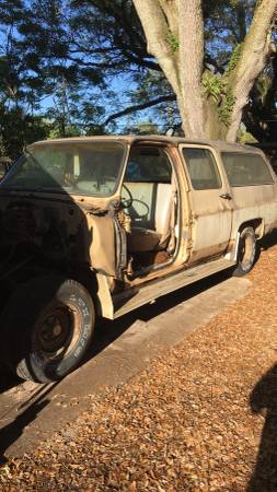 Photo Chevrolet GMC Silverado Sierra 1973-87 truck parts $1