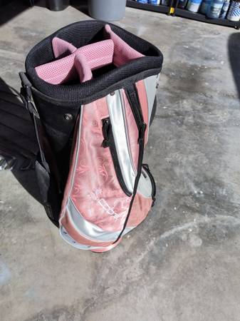 Photo Cobra womens golf bag $65
