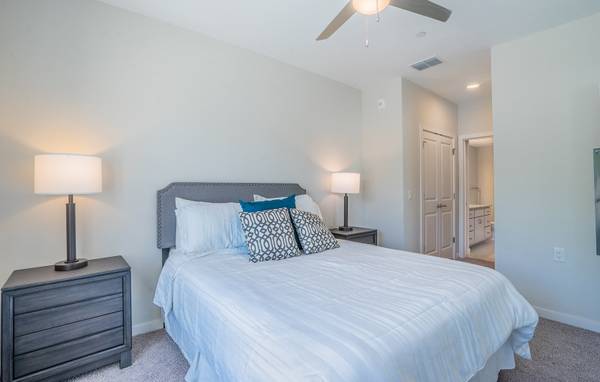 Photo Comfortable Affordable 691 SqFt 1 Bed, 1 Bath - Osprey Park Apartments $908