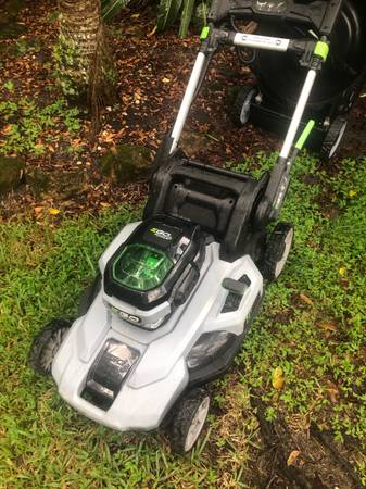 Photo Ego 56v 2100sp mower with brand new aftermarket 5ah battery $300