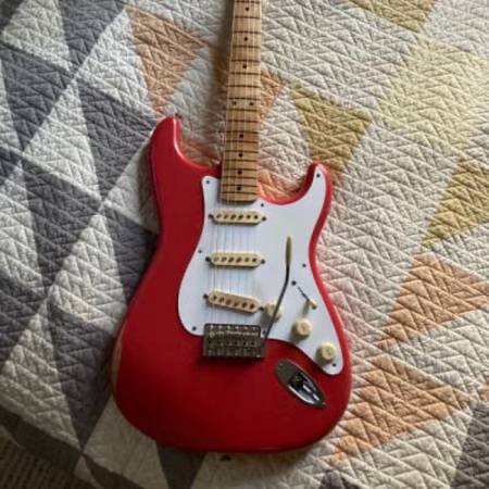 Photo Fender Vintera Road Worn 50s Stratocaster 2020 - 2021 - Fiesta Red $600