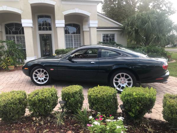 Photo Jaguar XKR 2001 $14,500