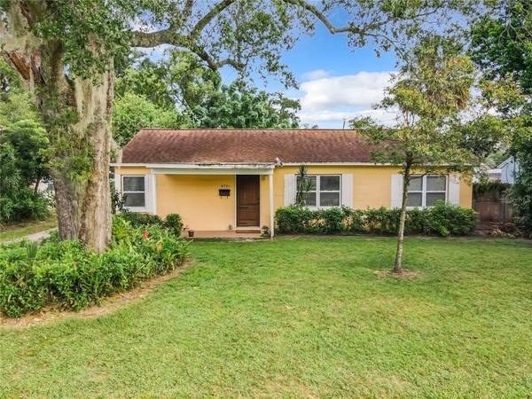 Photo Move right in with complete peace of mind to your new Winter Park home