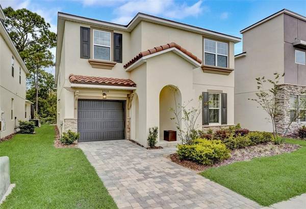 Photo Opportunity of a lifetime Home in Kissimmee. 7 Beds, 6 Baths $789,000