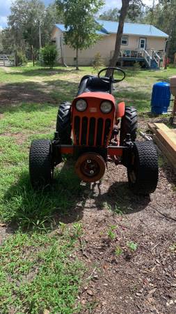 Photo POWER KING TRACTOR $1,200