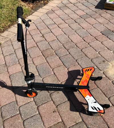 Photo Razor Powerwing - Ride On Wing-Scooter - Decent Shape - used $15