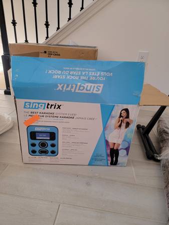 Photo Singtrix Party Bundle Karaoke System $90