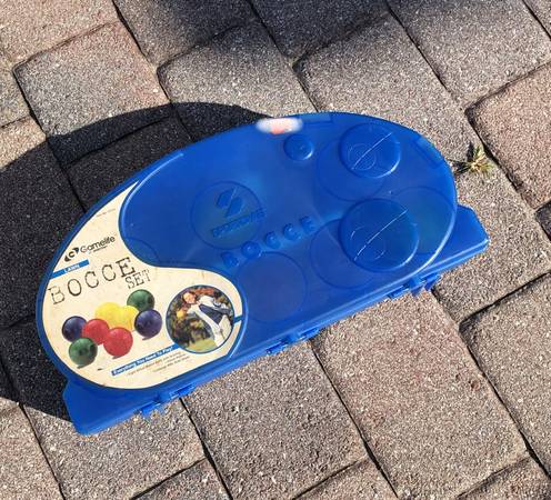 Sportcraft Bocce Set. New in Carry Case $5