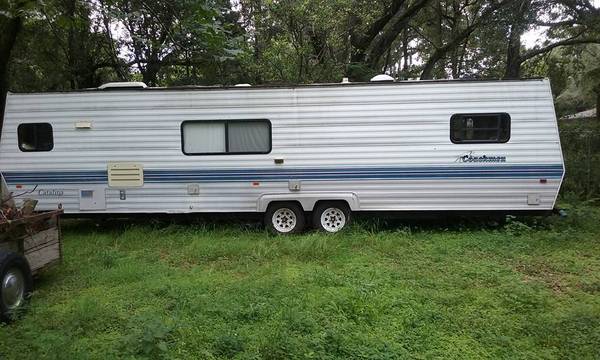 Photo WANTED  OLD  UNWANTED RV  CAMPER  MOTORHOME CALL FOR REMOVAL
