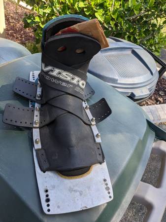 Photo Water Ski Binding Connelly Vision Front Small $40