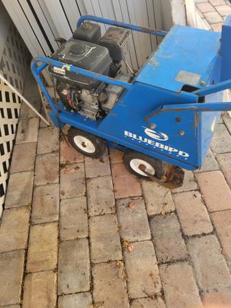 Photo blue bird sod remover $550