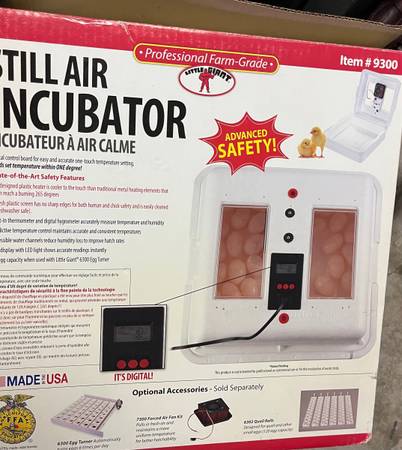 Photo incubator - still air chicks $45