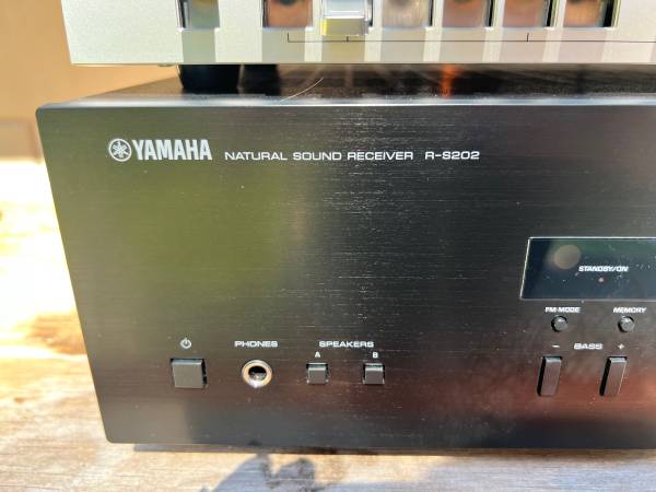 Photo yamaha R-S202 Natural Sound Stereo Receiver $150