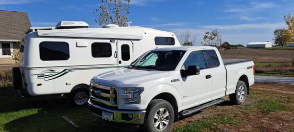 Escape 5.0 5th wheel Fiberglass Camper & Ford F150 Pickup Truck $55,000 ...