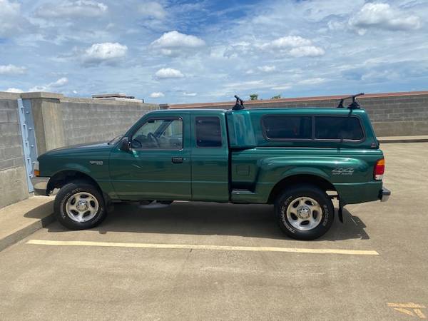 Photo 1999 Ford Ranger Truck XLT 4WD w Flex Fuel and Cer Shell - $9,000 (Raleigh)