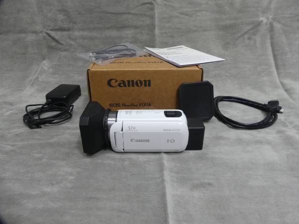 Photo Canon Vixia HF R700 $135