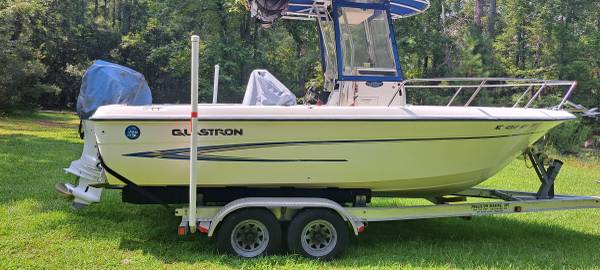 Photo glastron 21 foot centerconsole new 4 stroke outboard super clean boat $25,900