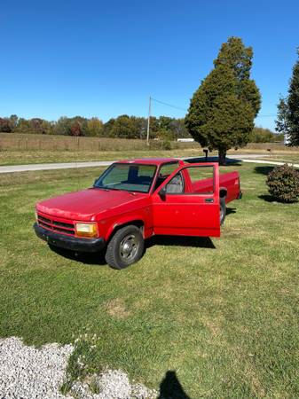 Photo 1991 Dodge Dakota $1,300