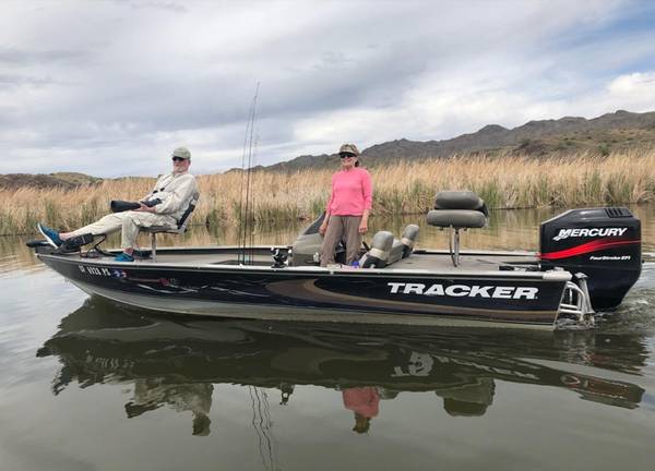 Photo 2000 Tracker Fishing Boat $13,500
