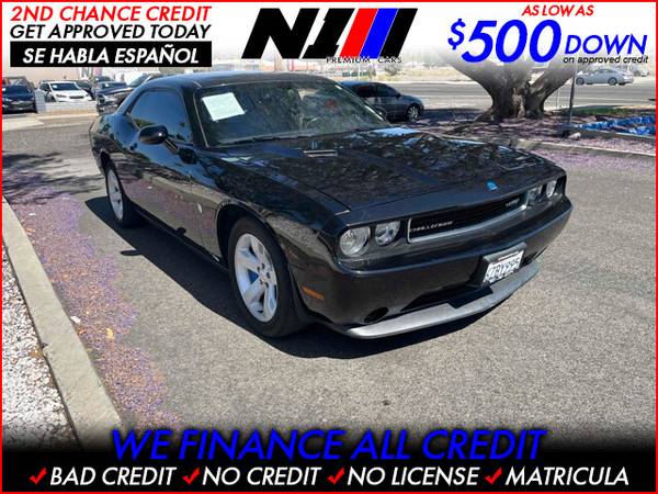 Photo 2013 DODGE CHALLENGER SXT (- as low as $500 Down oac Bad Credit OK)