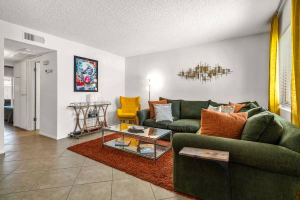 Photo Central Downtown Palm Springs Funished $2,650