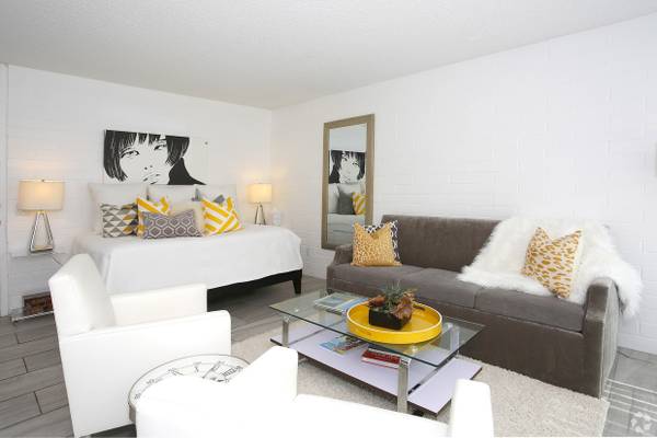 Photo STUDIO APARTMENT DOWN TOWN PALM SPRINGS $250 OFF MOVE IN $1,630