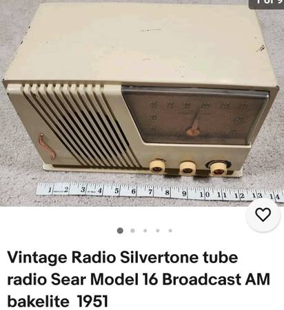 Photo Silverton tube radio model 16 $30