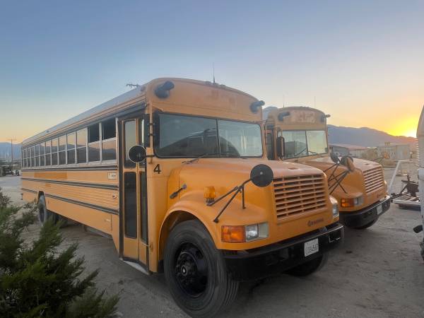 Photo freghtliner wayne body school bus dt466 skoolie rv low miles $4,800