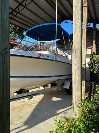 21 ft 98 well craft $7,500