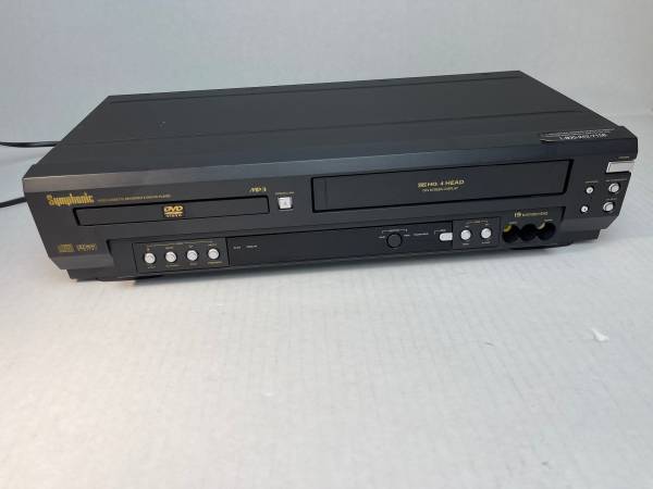 Photo Symphonic DVD  VHS Comb Player Model WF803 pre-owned $45