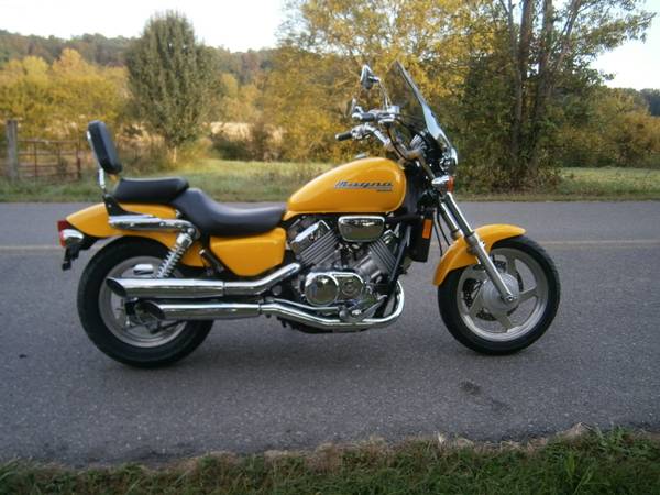 Photo Honda. Looking to Buy Motorcycles all makes and models. Cash Paid  $800