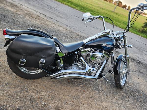 Photo 2001 Harley Softail FXSTI $9,500
