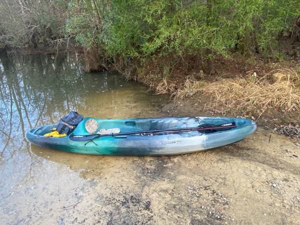 11-ft Kayak (Perception Access 11) $250
