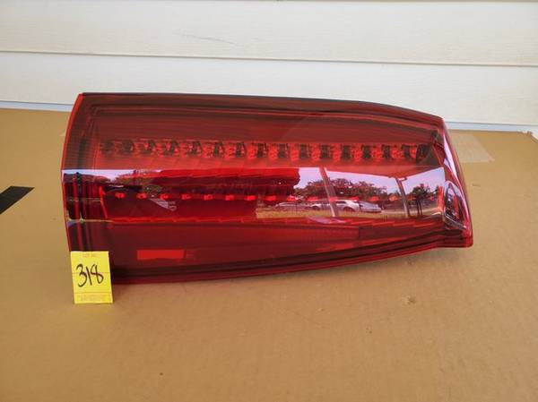 Photo 2005-2007 Cadillac STS Driver Tail Light L $120
