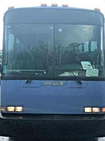 New Price 1997 Mci Bus Dl3 Great For Motorhome