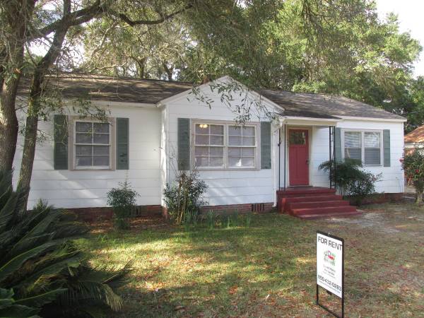 Visit www.sweethomepensacola.com For A Current List Of Homes $1,050