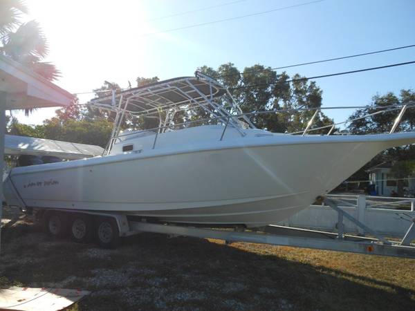 Photo Century 31 Boat, well kept very light useage $20,000