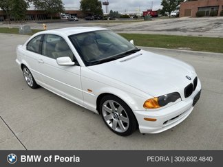 Photo Used 2001 BMW 325Ci Coupe for sale