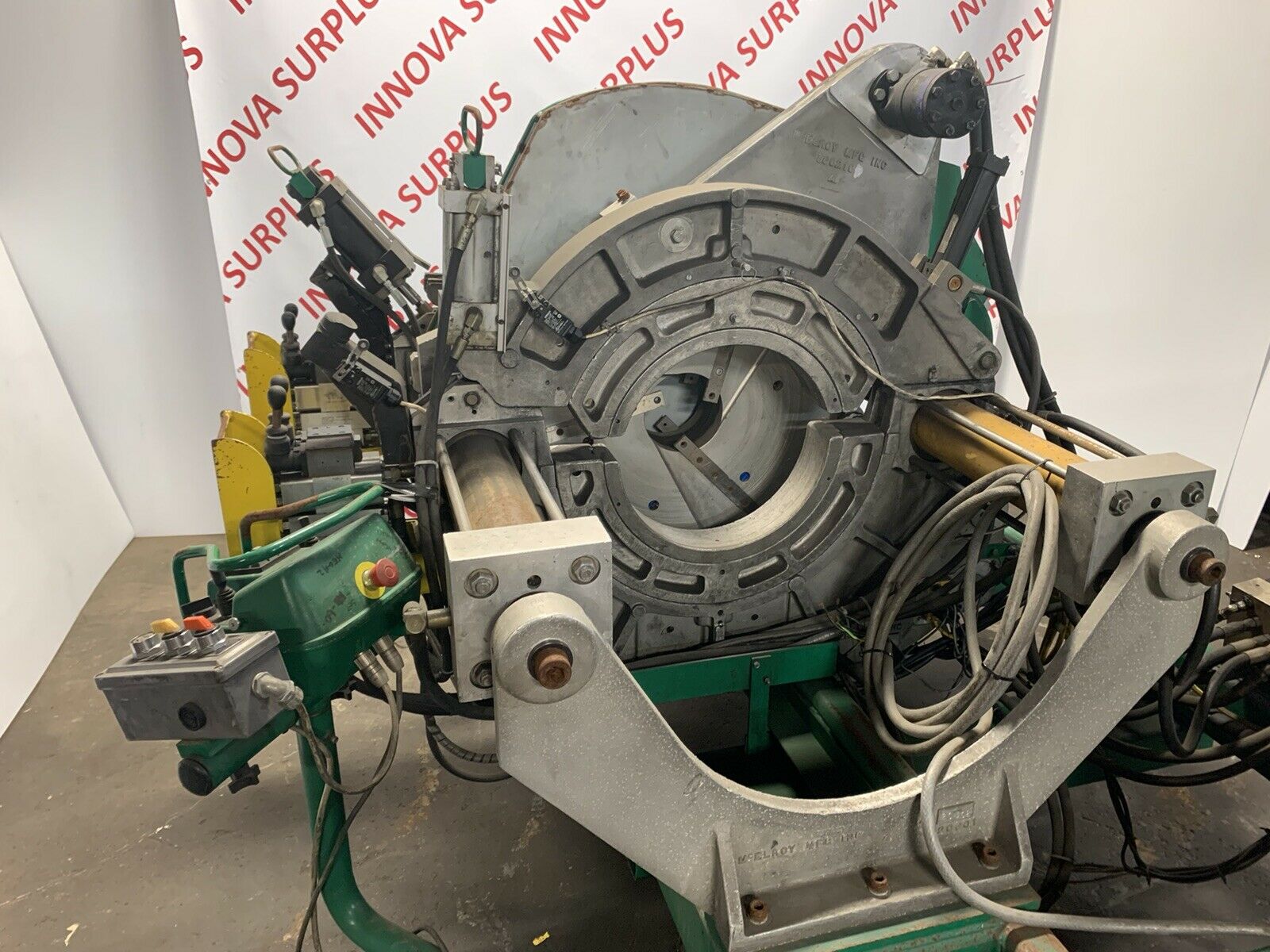 McElroy 824 2 Jaw LF Model 2473301 Pipe Butt Fusion Machine Welding