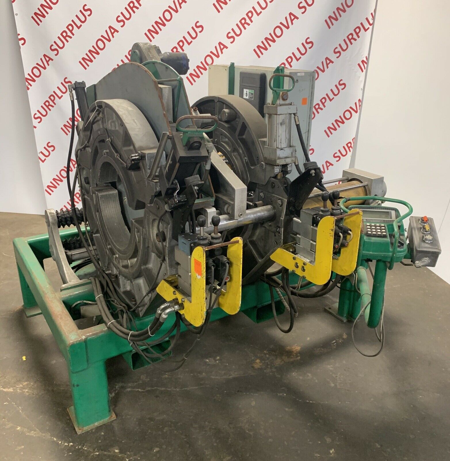 McElroy 824 2 Jaw LF Model 2473301 Pipe Butt Fusion Machine Welding