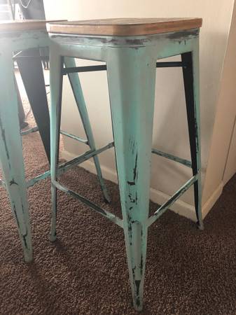 Photo Metal and Wood stools - $30 (New Hope) lsaquo image 1 of 6 rsaquo 46 Hermitage Drive (google map)