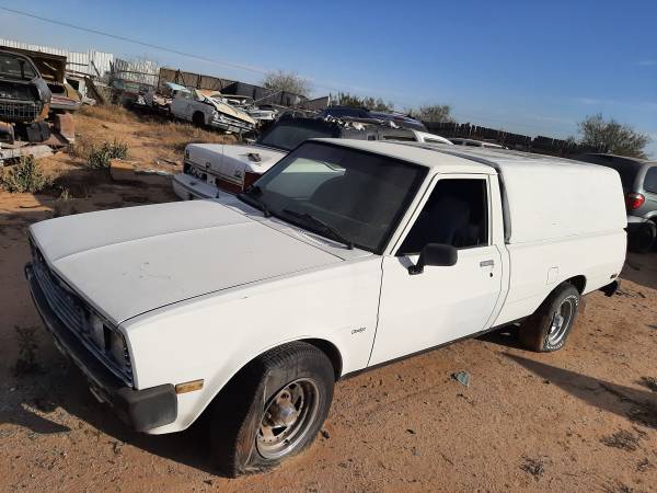 Photo 1986 Dodge D50 mini pick up truck - $1,600 (Maricopa)