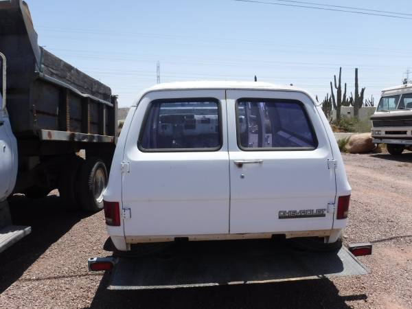 1990 Suburban With Barn Doors $800 