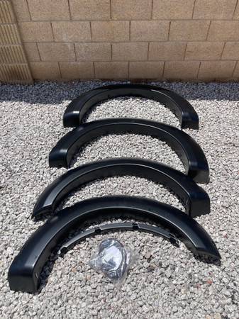 Photo Ford F-250 Fender Flares 2017 - 2021, Brand NEW Bushwacker - $385 lsaquo image 1 of 3 rsaquo (google map)