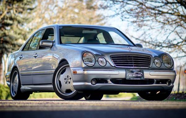Мерседес е5 5 amg