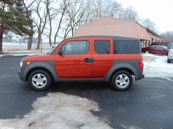 Photo 2004 HONDA ELEMENT EX AWD DRIVE LOADED AUTO SUPER CLEAN INOUT RUN NEW - $5,975 (I94EXTHWY20 WEST OF RACINE 5MILES)