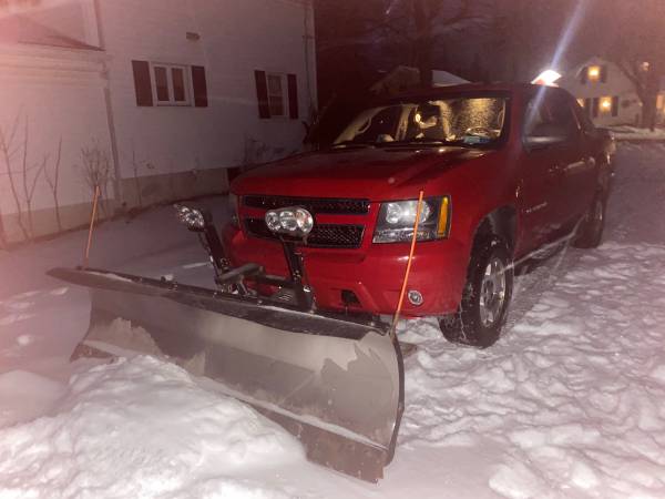 Photo 2008 Chevy Avalanche truck with plow - $12,000 (North Chili)