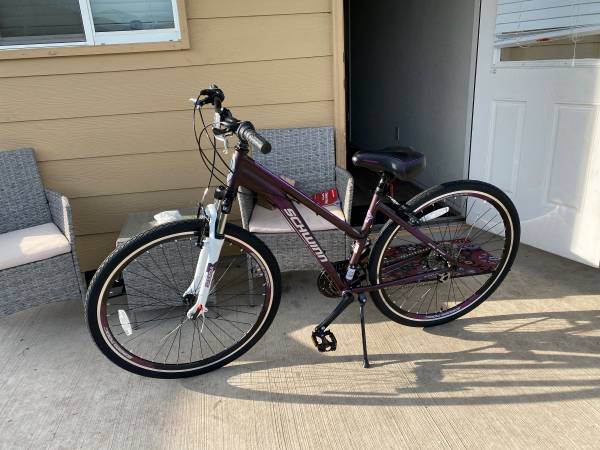 schwinn women's gtx 3 hybrid bike